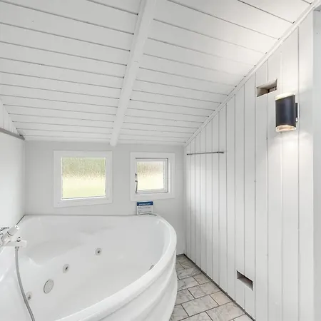 Marisol - 600m To The Fjord By Interhome